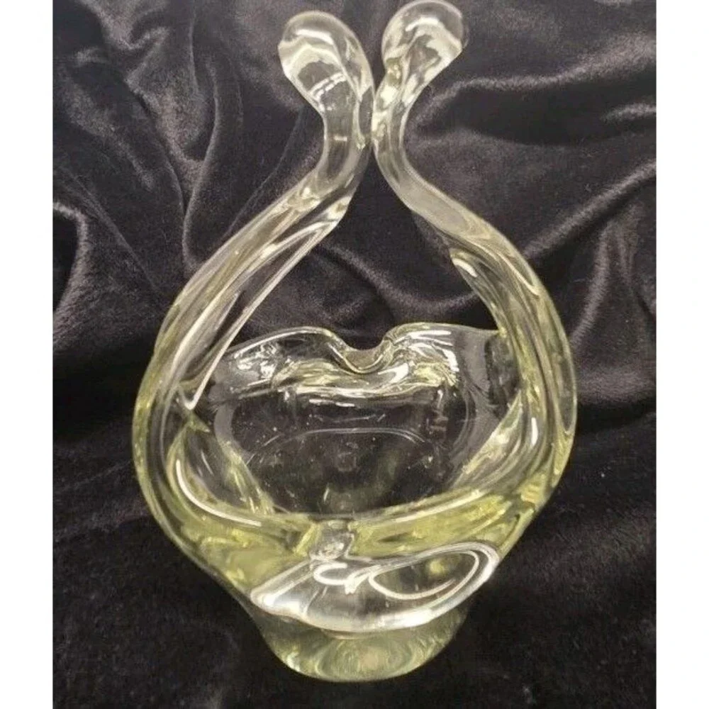 Vintage Clear Art Glass Basket Vase 6.25” Tuscany Style UV Pink Selenium Glow